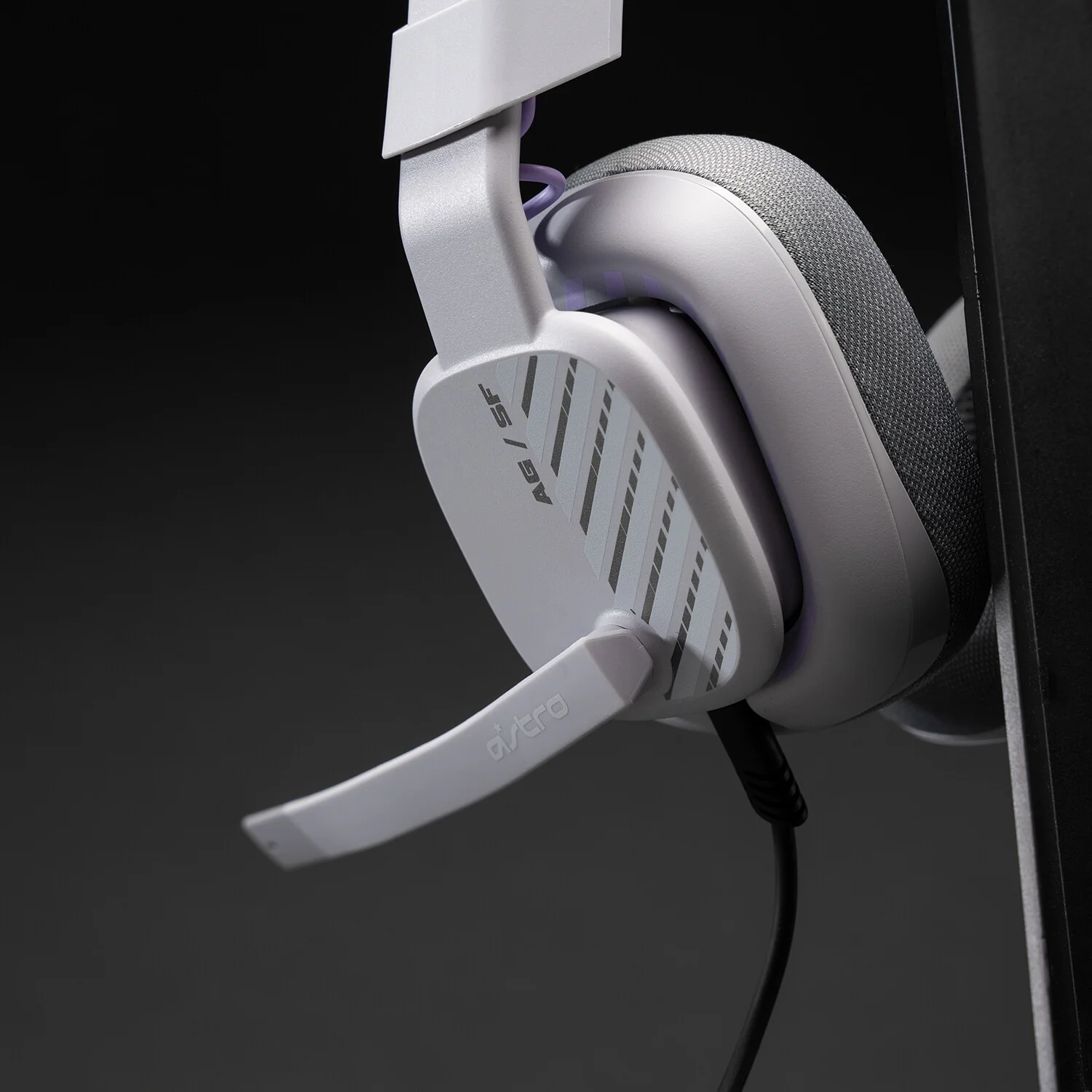 ASTRO Gaming A10 - 3.5mm Wired Headset in Grey - Image 5