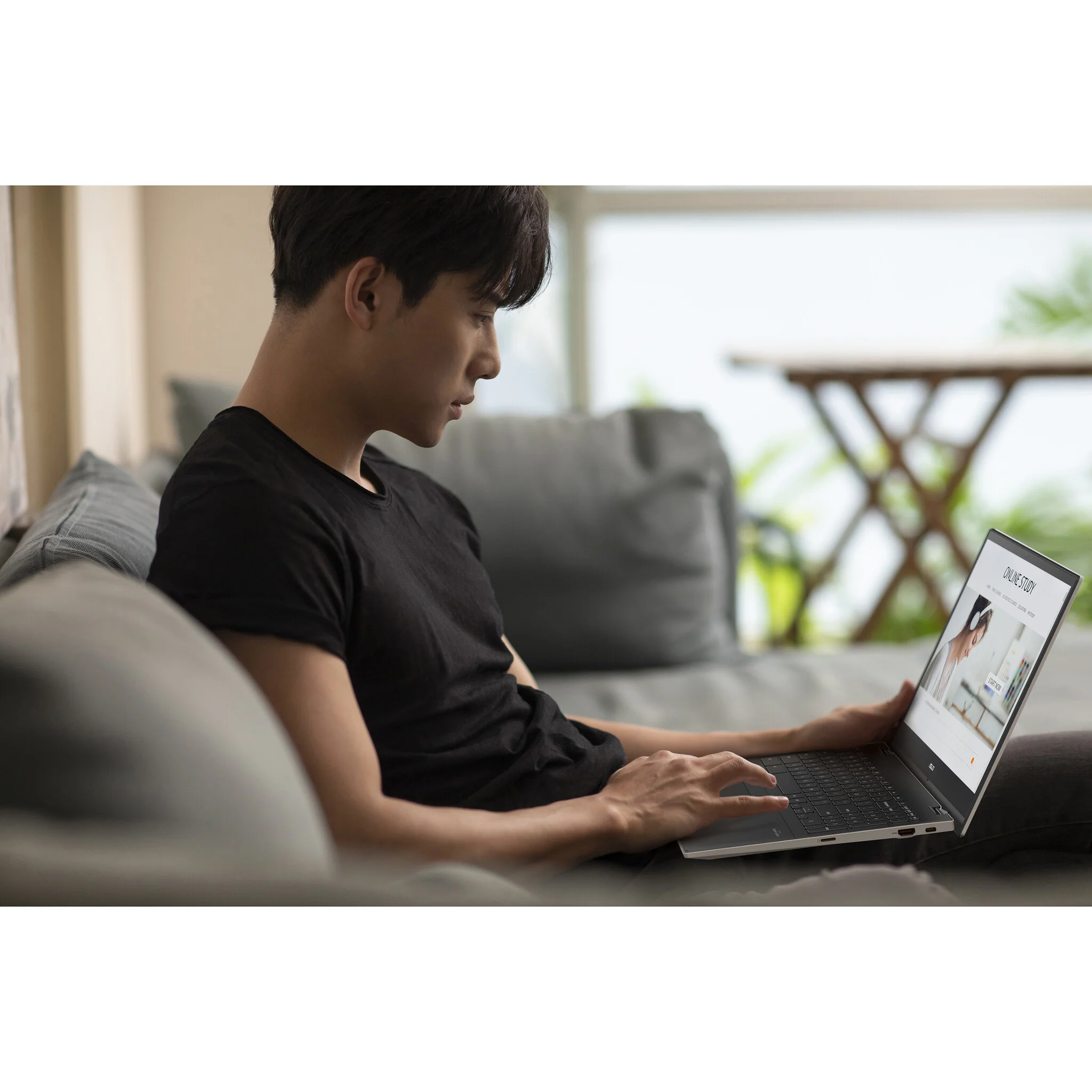 ASUS Chromebook Flip - 39.6 cm (15.6") - Touchscreen - Intel® Core™ i5-1135G7 - 8 GB LPDDR4x-SDRAM - 256 GB SSD - Wi-Fi 6 - ChromeOS - White - Image 14