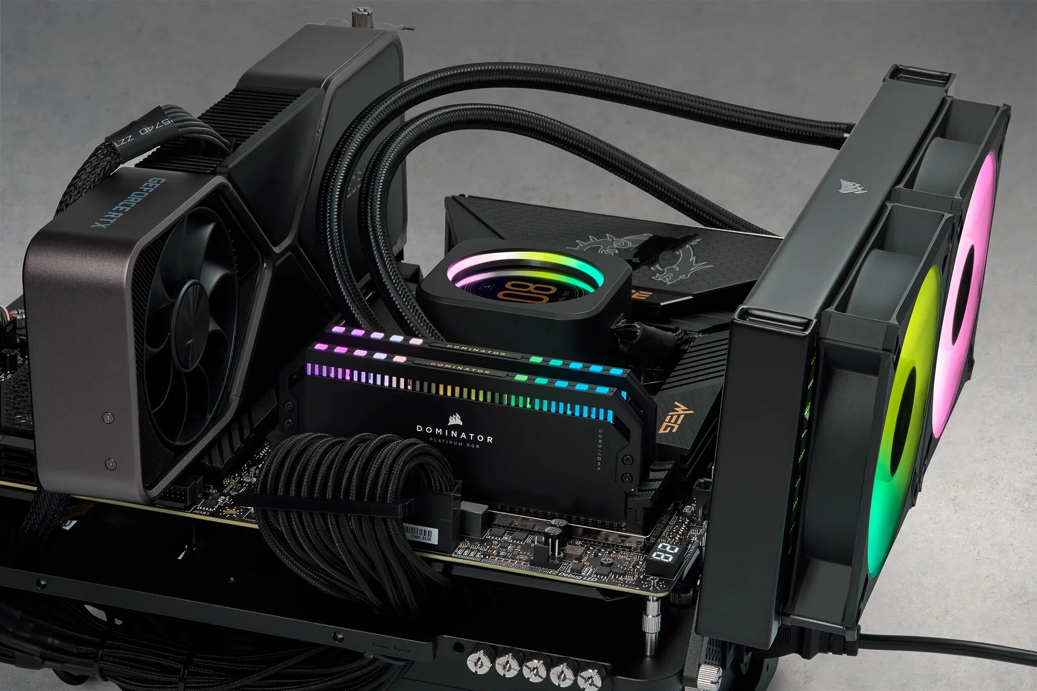 Corsair Dominator Platinum RGB - 64 GB 2 x 32 GB DDR5 6800 MHz memory module - Image 3