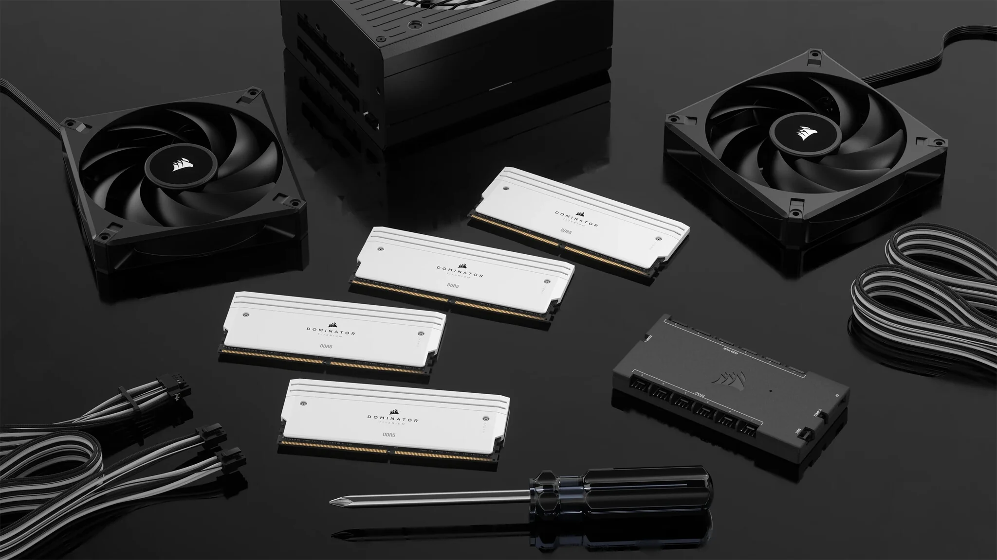 Corsair Dominator Titanium RGB 64 GB 2 x 32 GB DDR5 6400 MHz memory module - Image 13
