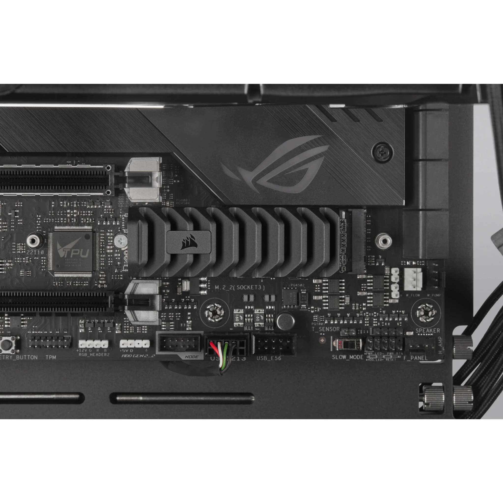 Corsair MP600 PRO XT - PCI Express 4.0 3D TLC NAND NVMe M.2 SSD - 4 TB - Image 5