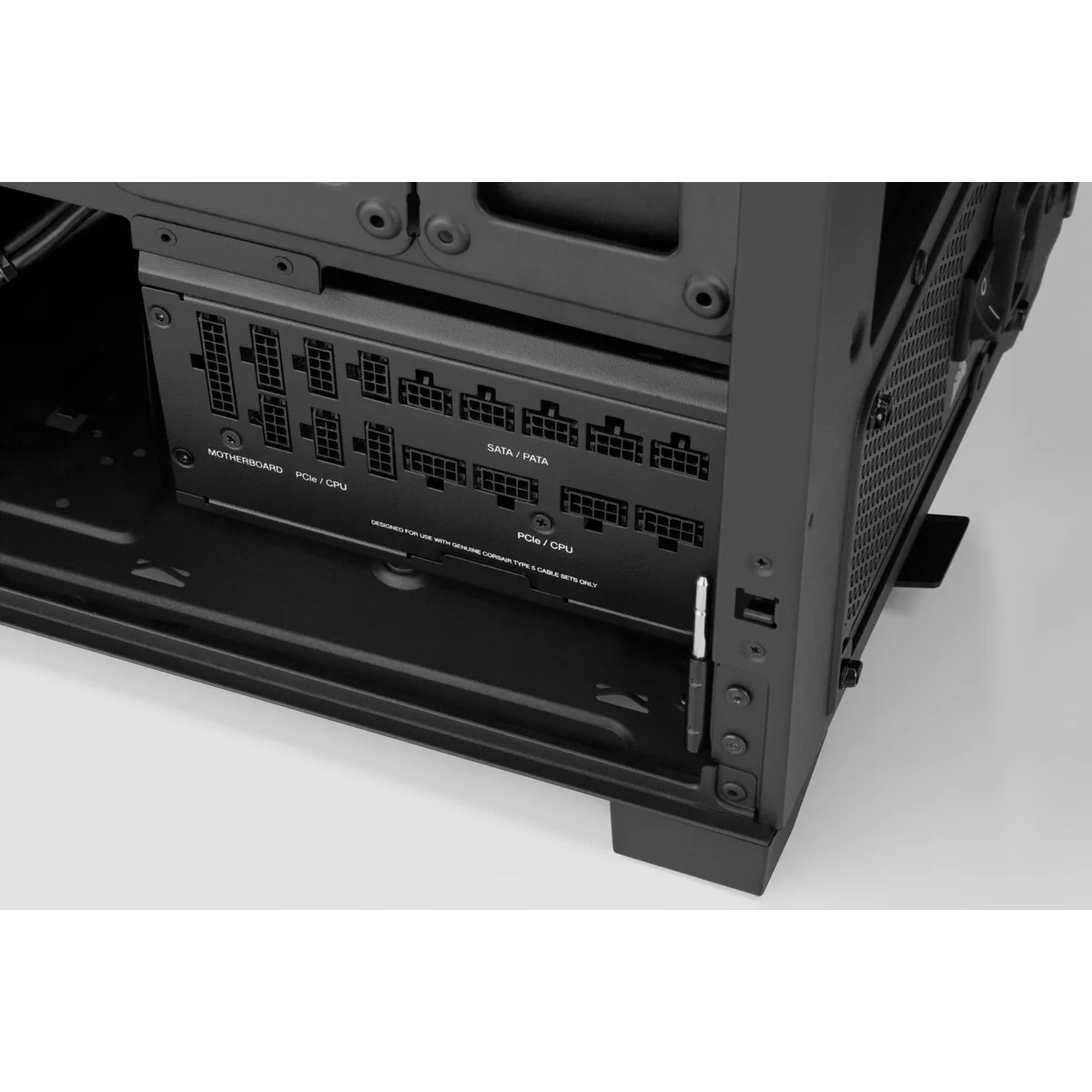 Corsair RM1200x - 1200W 80+ Gold Fully Modular Power Supply Unit - Image 4