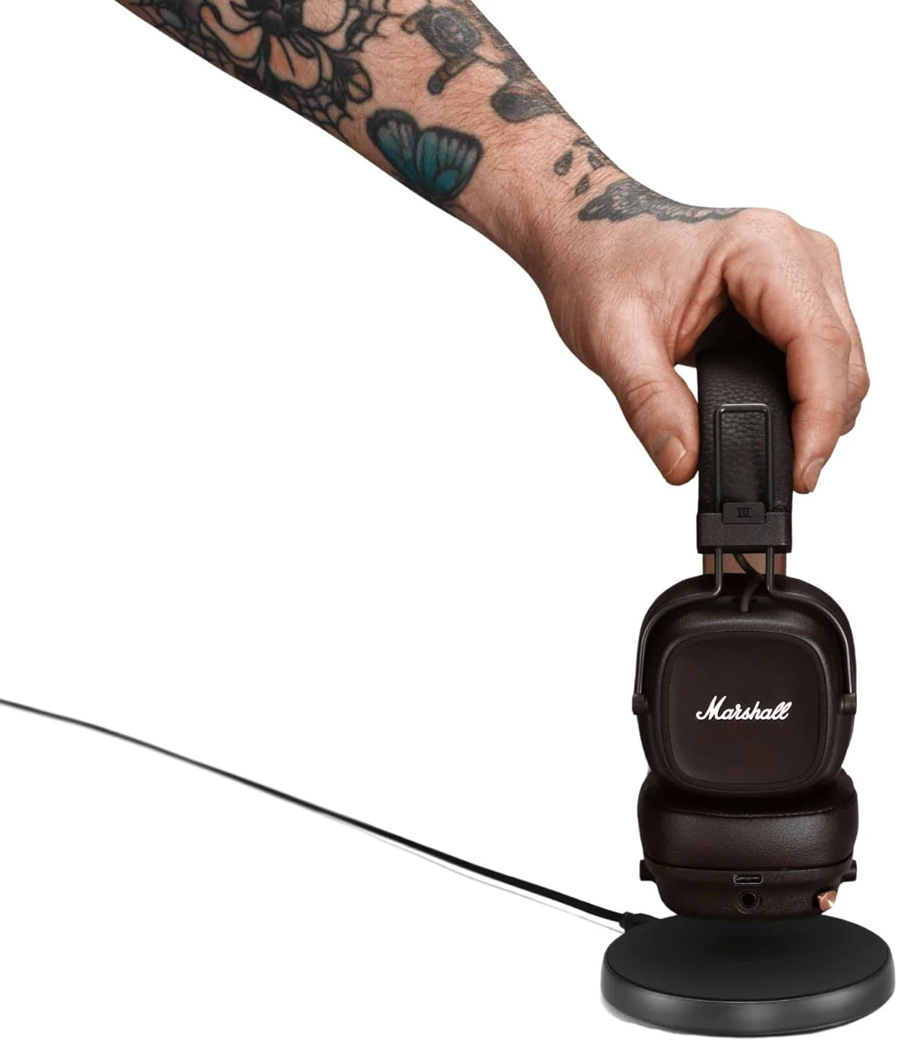 Marshall Major IV 3.5m Wired & Wireless Bluetooth On Ear Headphones in Brown - Image 4