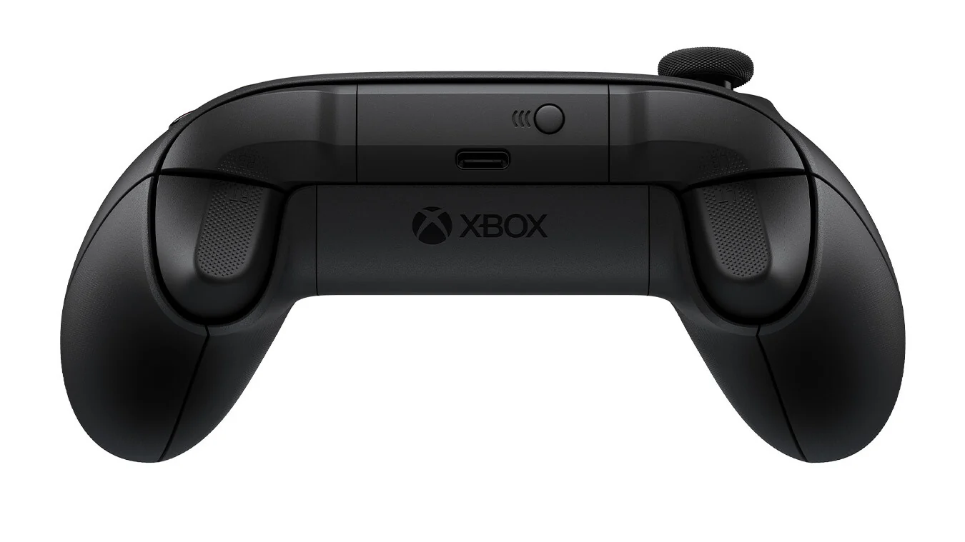Microsoft Xbox Wireless Controller in Black - Image 4
