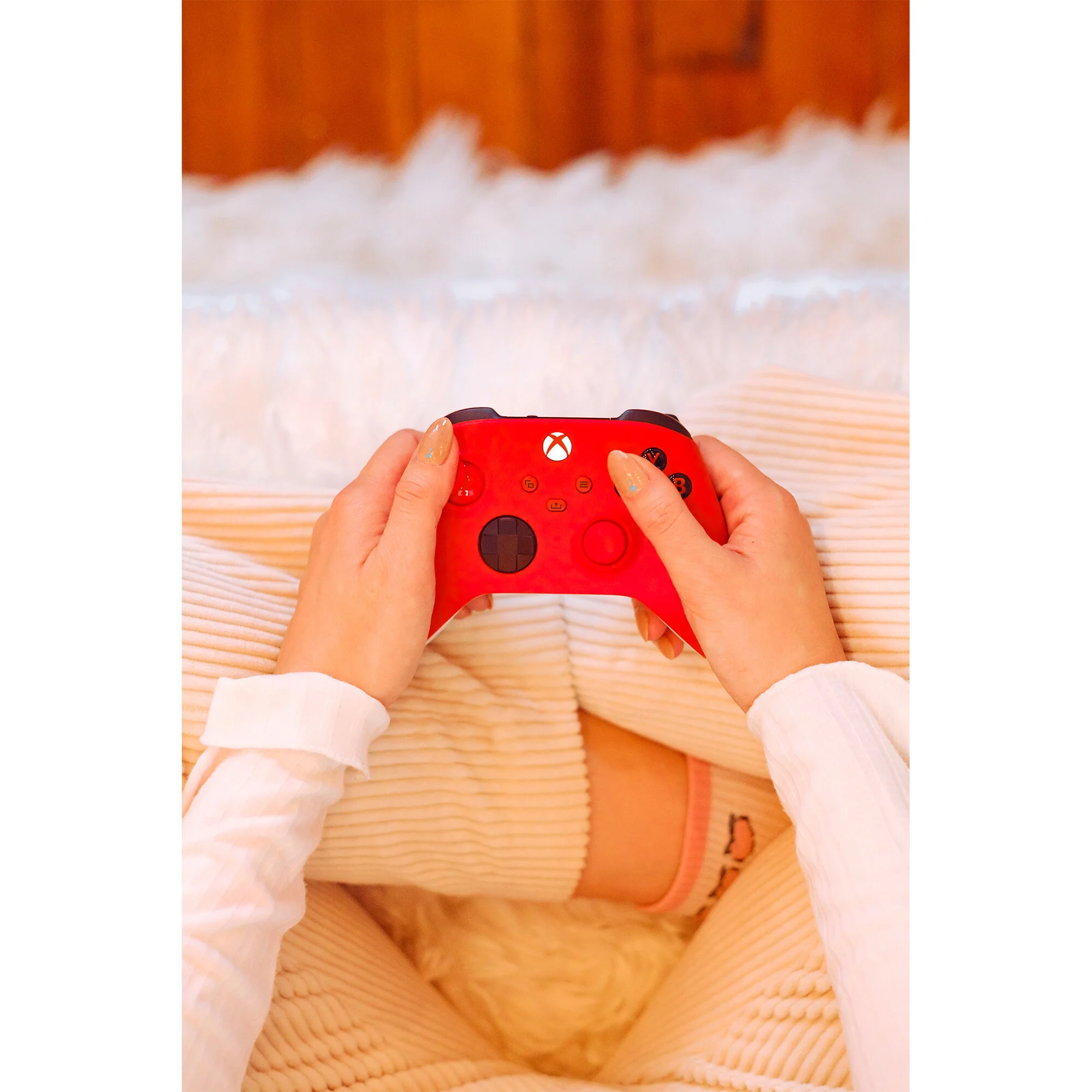 Microsoft Xbox Wireless Controller in Red - Image 15