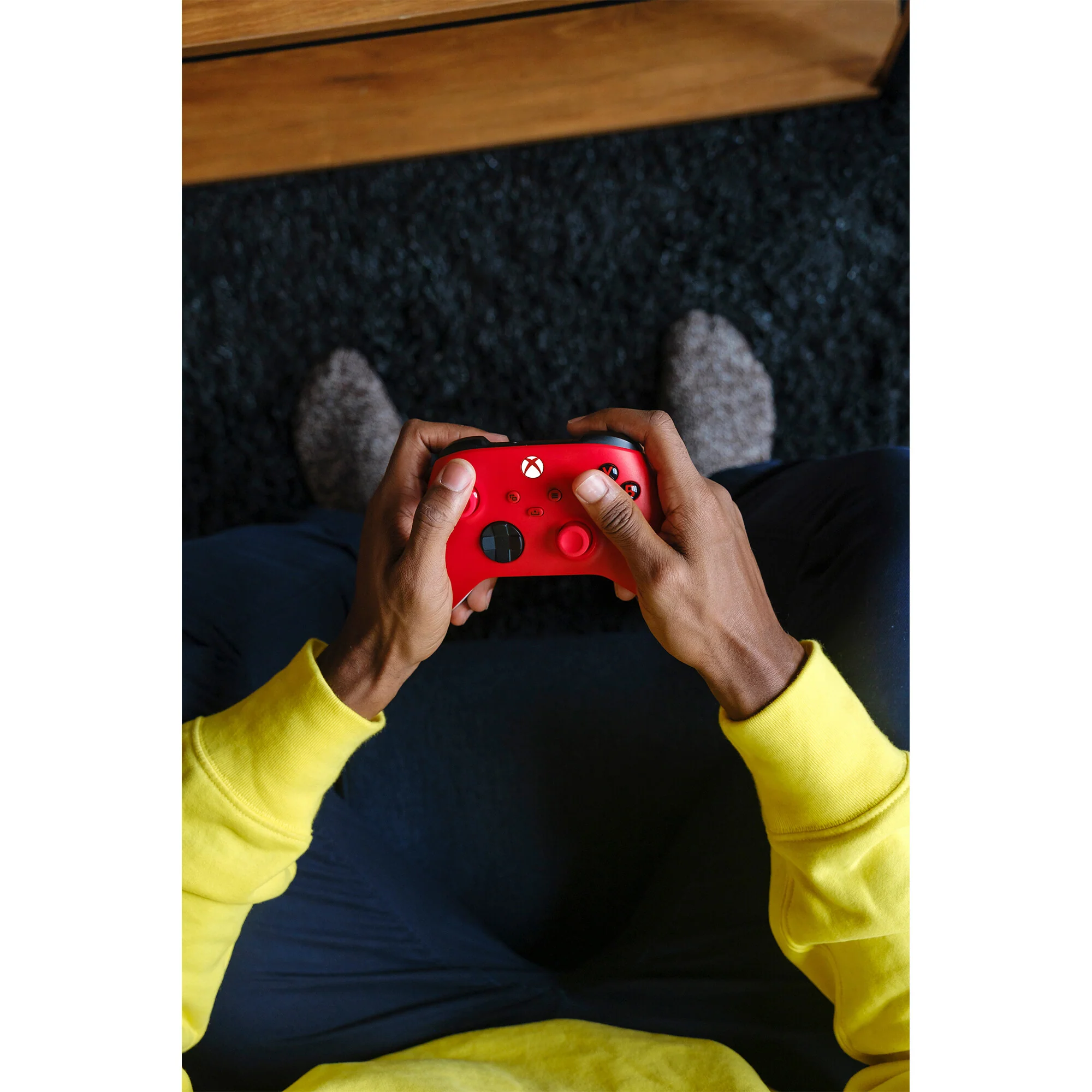 Microsoft Xbox Wireless Controller in Red - Image 18