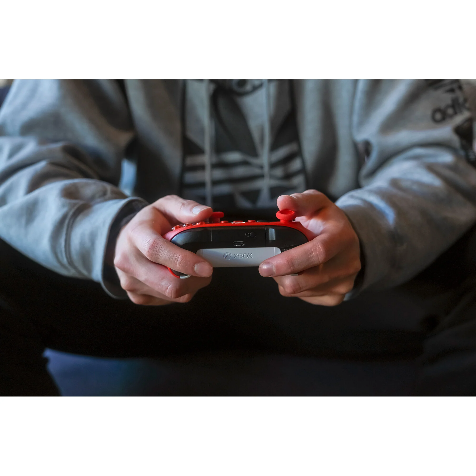 Microsoft Xbox Wireless Controller in Red - Image 20