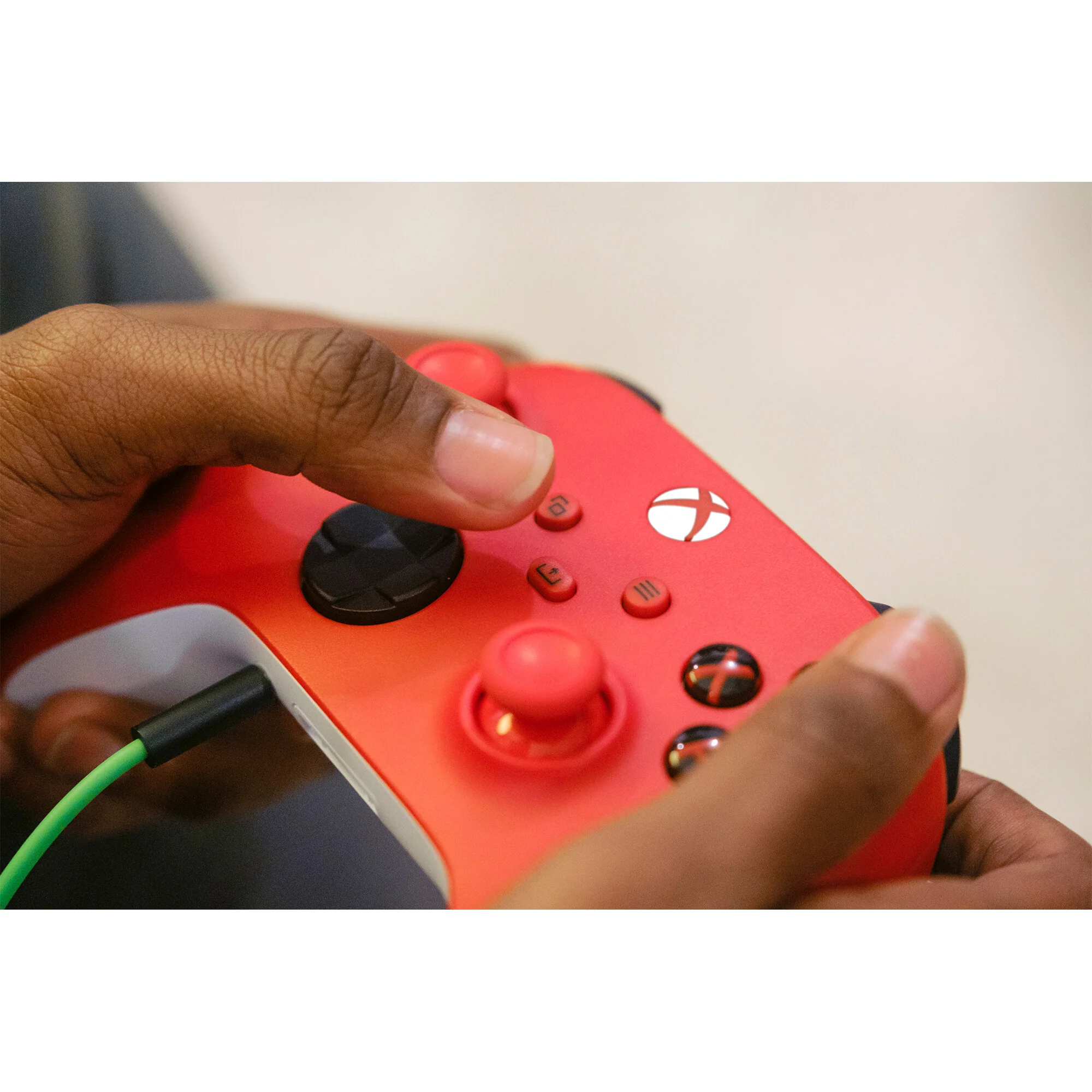 Microsoft Xbox Wireless Controller in Red - Image 33