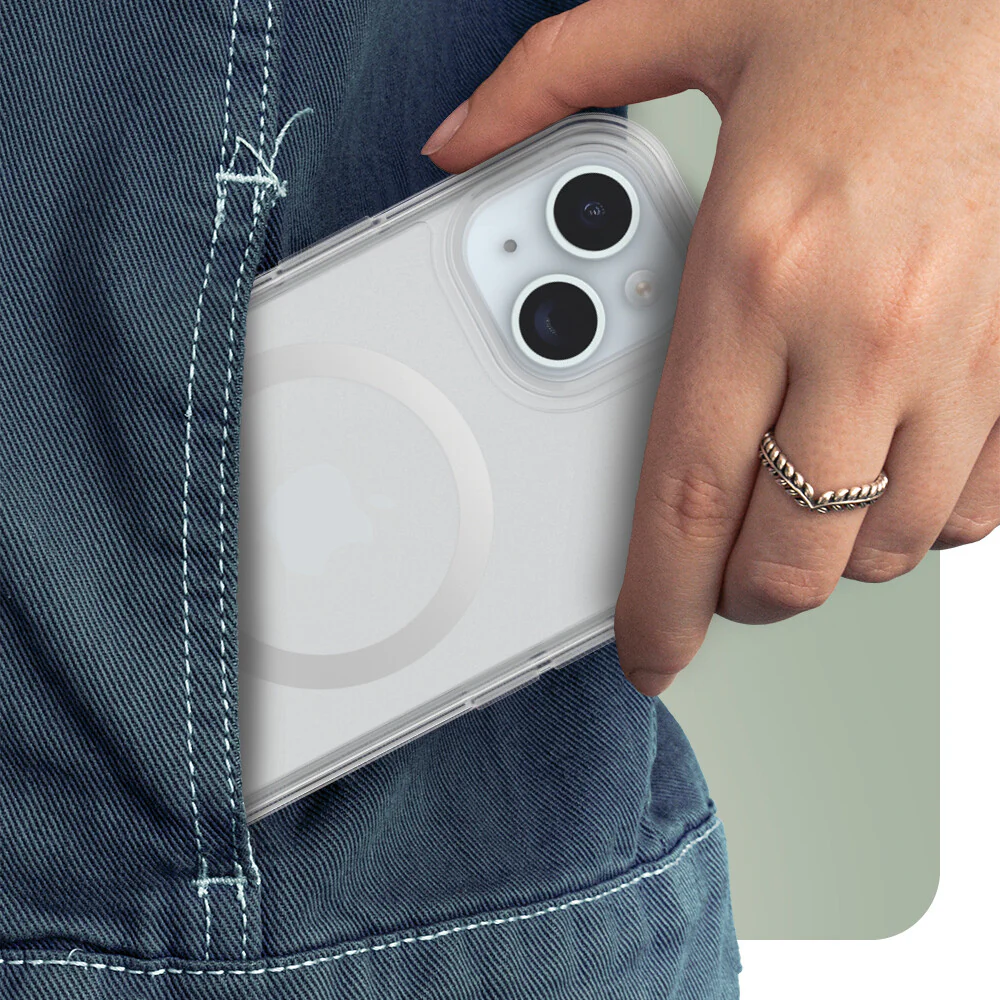 OtterBox Symmetry Clear Series with MagSafe for iPhone 15 in Clear - Image 11