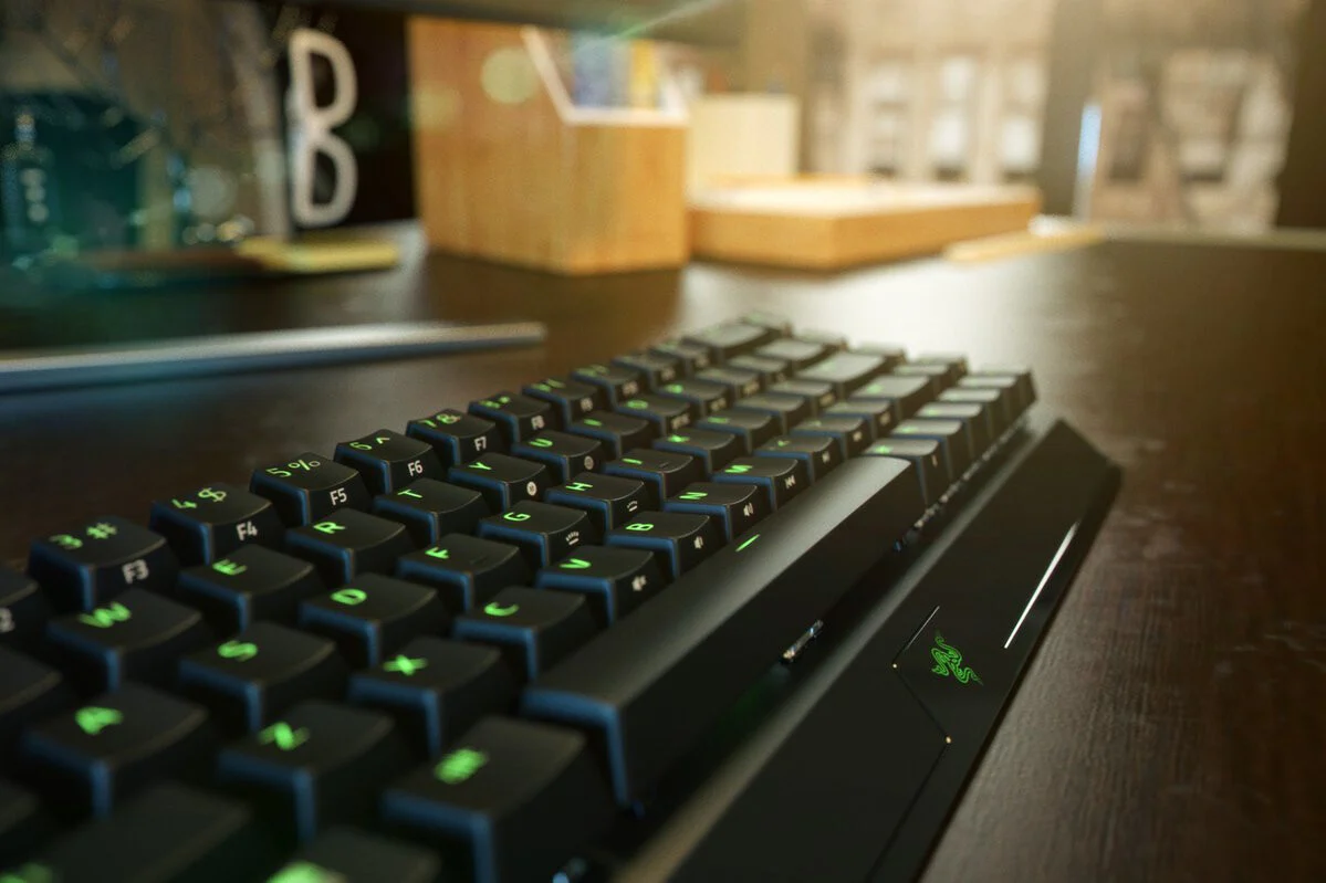 Razer BlackWidow V3 Mini HyperSpeed - USB Wired + RF Wireless + Bluetooth RGB Mechanical Keyboard in Black (QWERTY UK) - Image 3