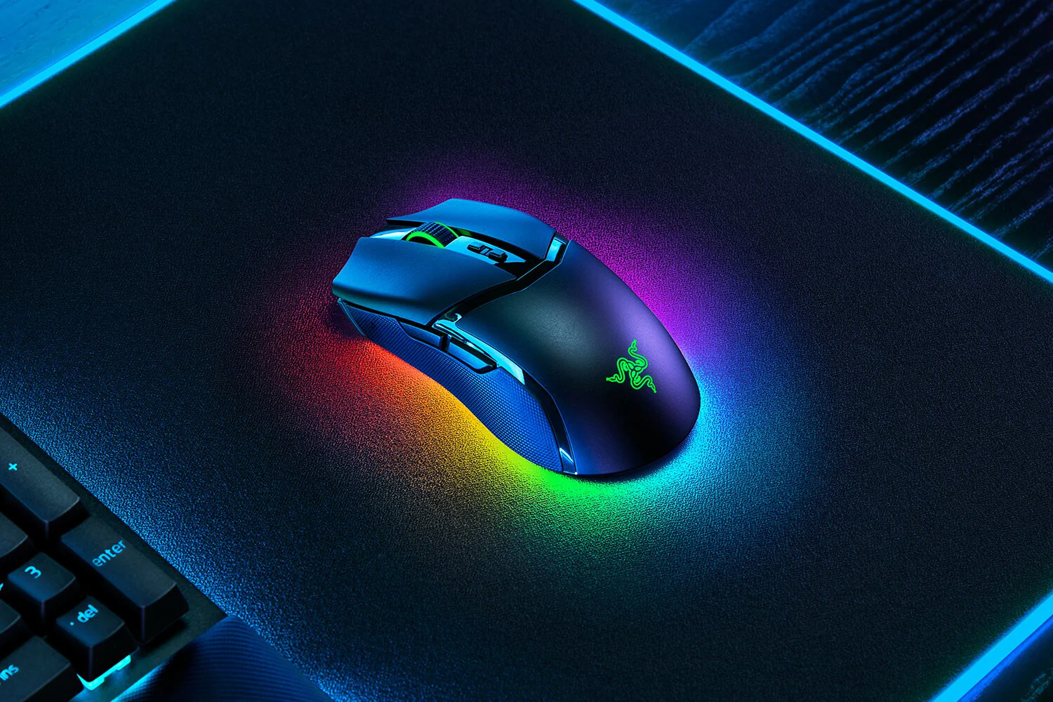 Razer Cobra Pro - RF Wireless + Bluetooth + USB Type-C Optical Mouse - 30,000 DPI - Image 7