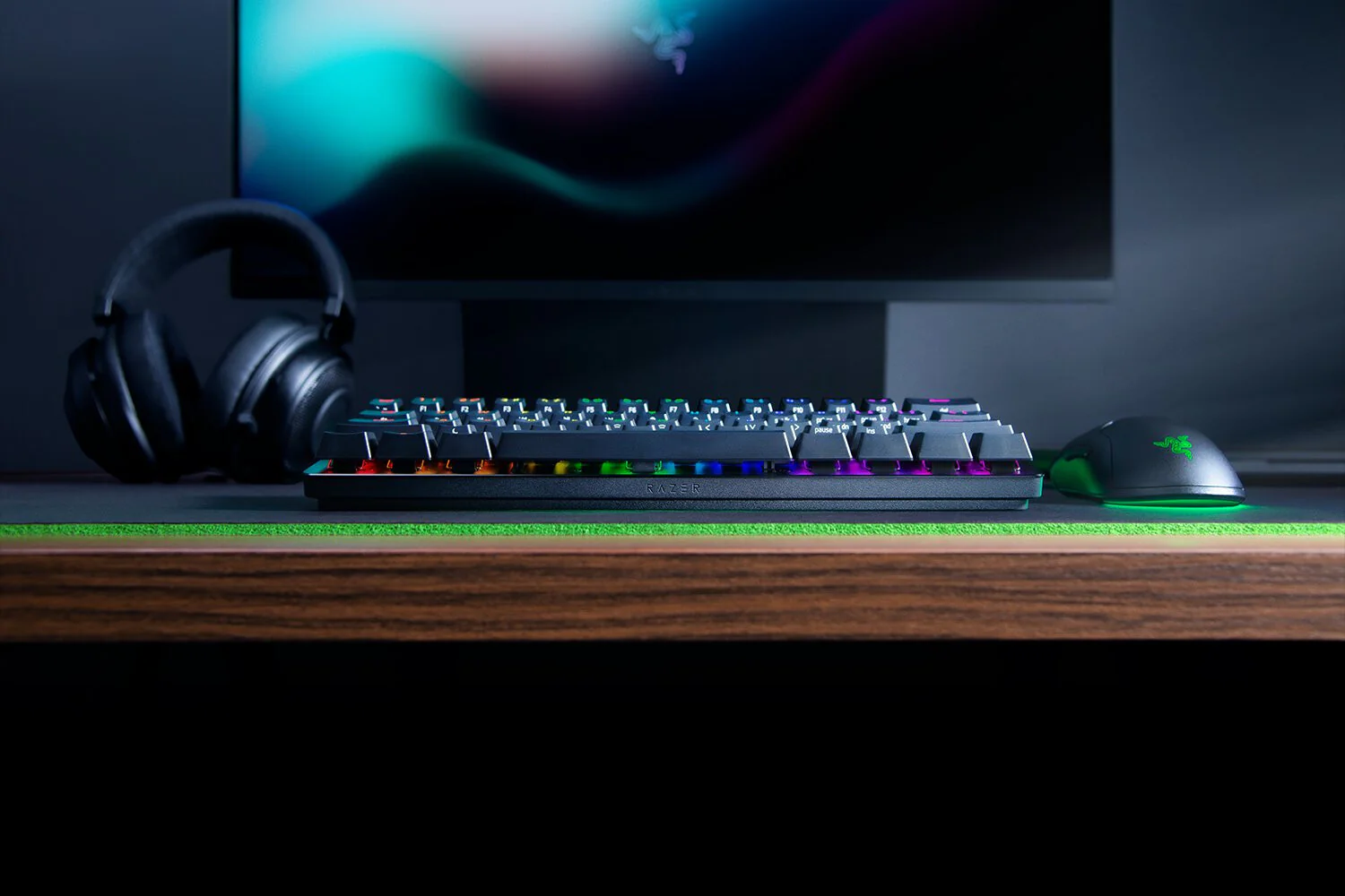 Razer Huntsman Mini Clicky - USB Wired RGB Opto-mechanical Keyboard in Black (QWERTY UK) - Image 4