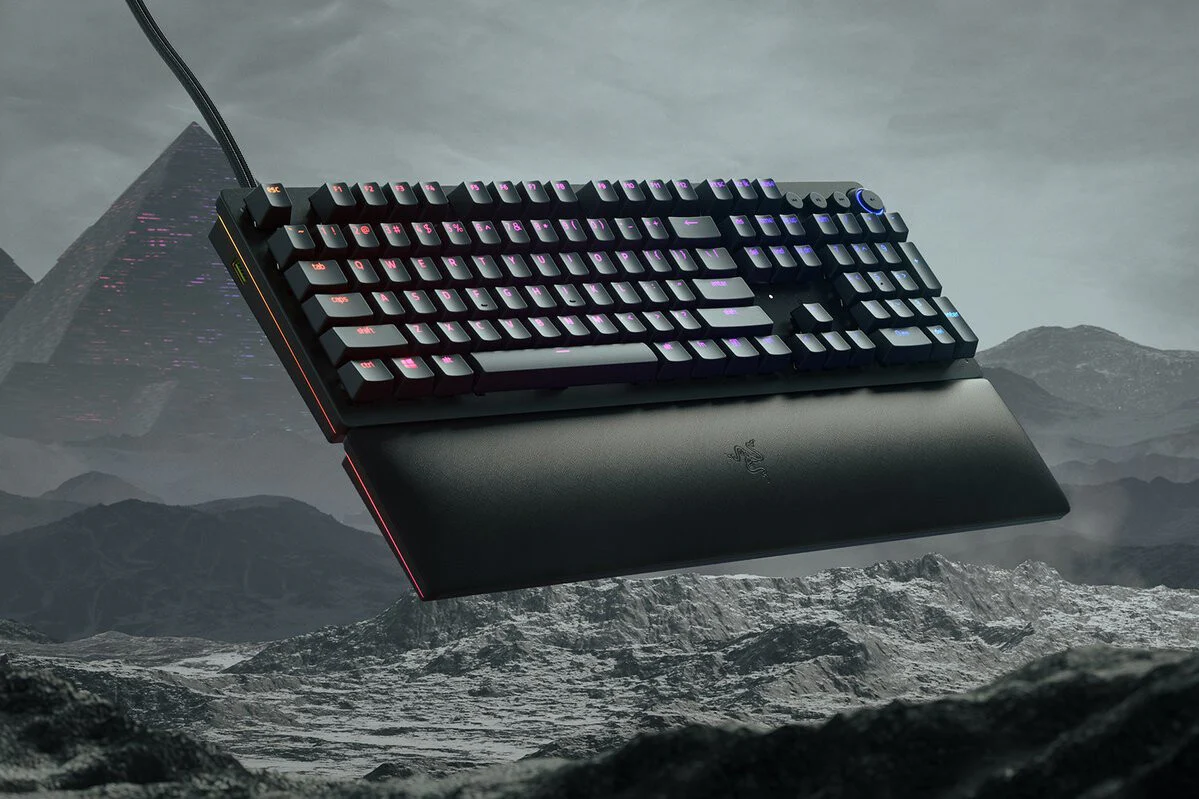 Razer Huntsman V2 Analog - USB Wired RGB Opto-mechanical Keyboard (QWERTY UK) - Image 15