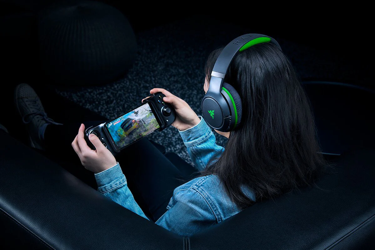 Razer Kaira Pro - Wired & Bluetooth Wireless Gaming Headset - Image 5