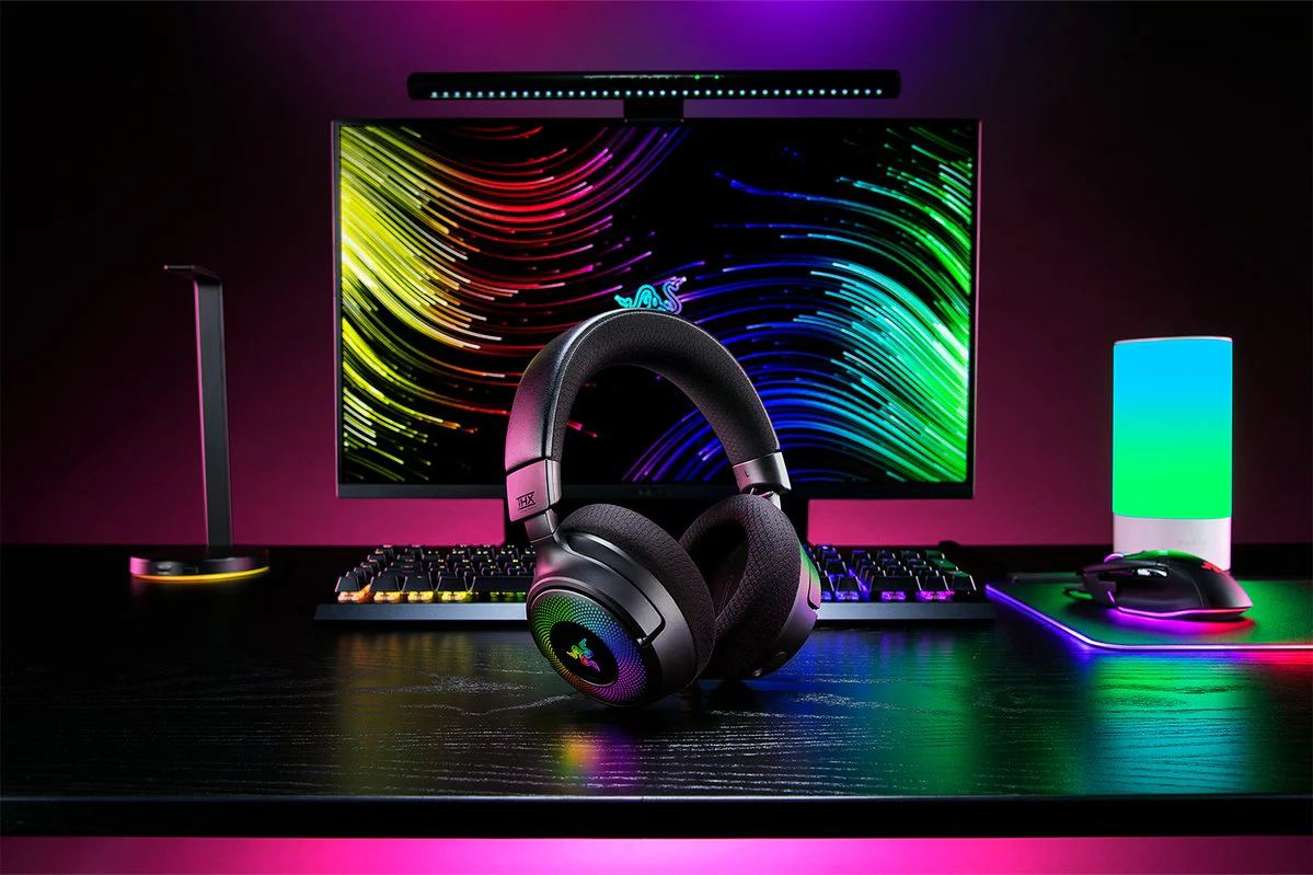 Razer Kraken V4 X - USB Type-C / USB Type-A Wired Gaming Headset in Black - Image 7