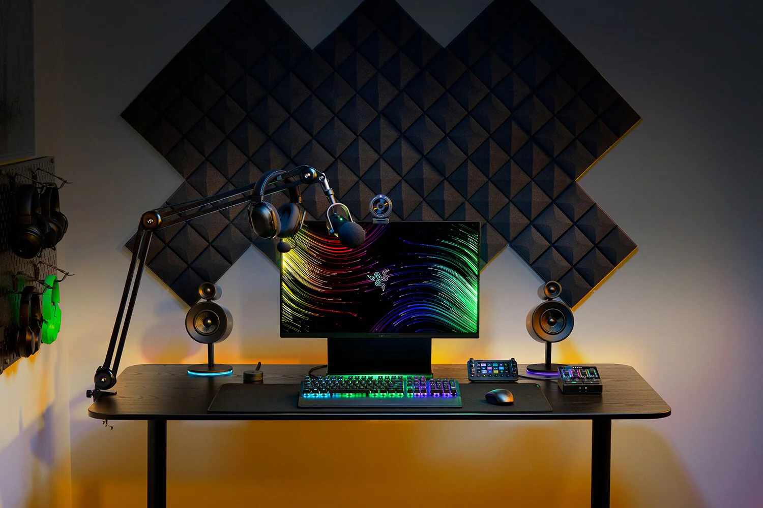 Razer Stream All-In-One Controller in Black - Image 5