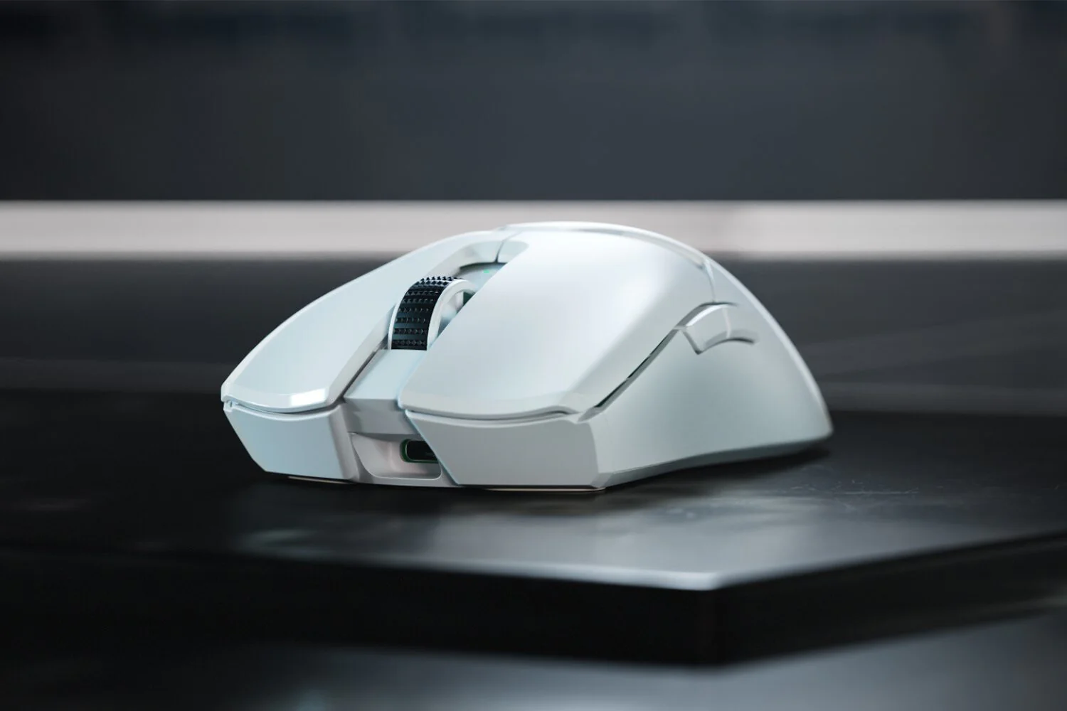 Razer Viper V2 Pro - RF Wireless + USB Type-C Optical Mouse in White - 30,000 DPI - Image 3