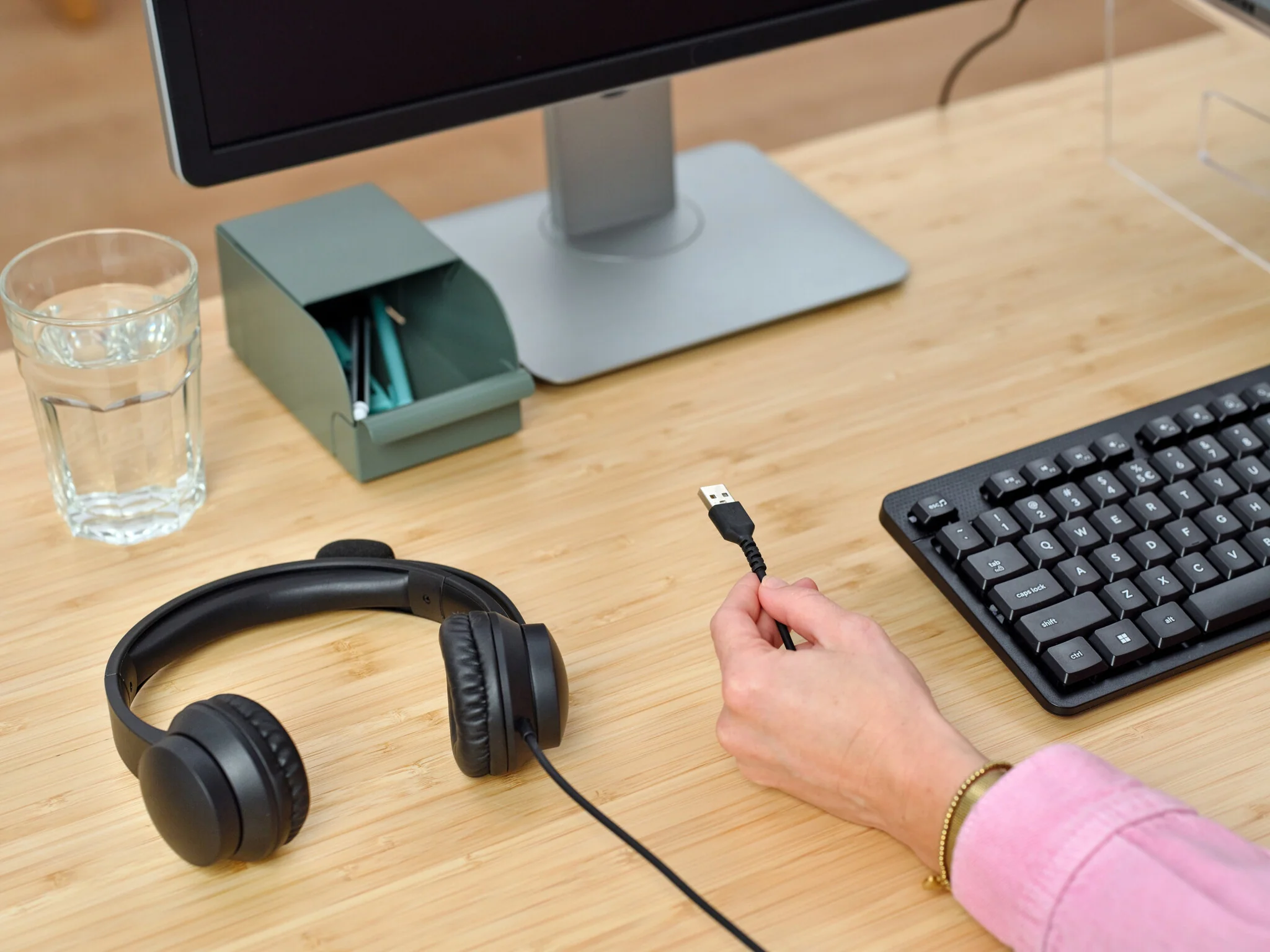 Trust Ayda - USB Wired Headset in Black - Image 8