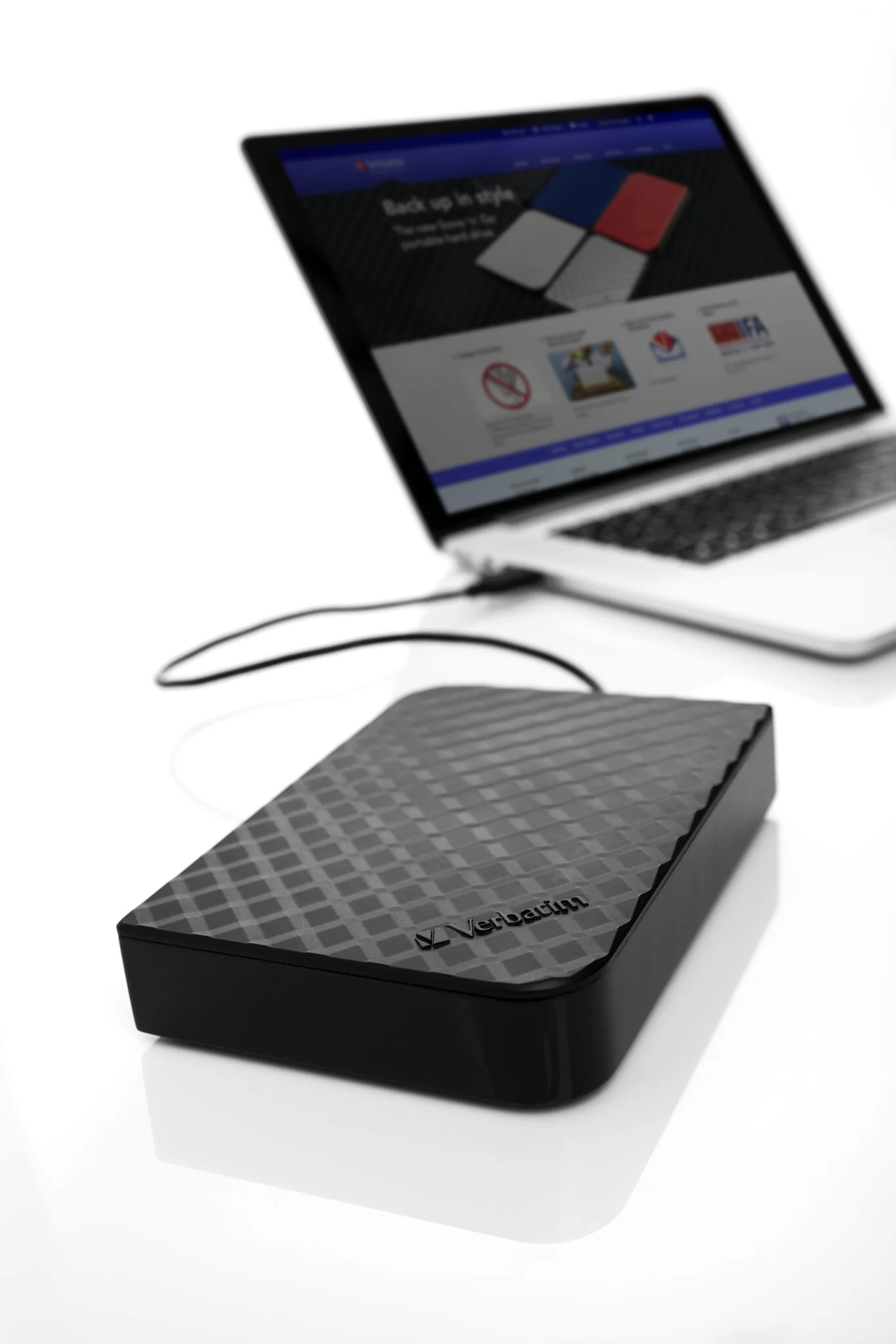Verbatim Store 'n' Save USB 3.0 External hard drive in Black - 2 TB - Image 5